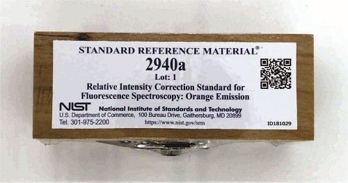 SRM 2940a - 熒光光譜的相對強度校正標準：橙色發射